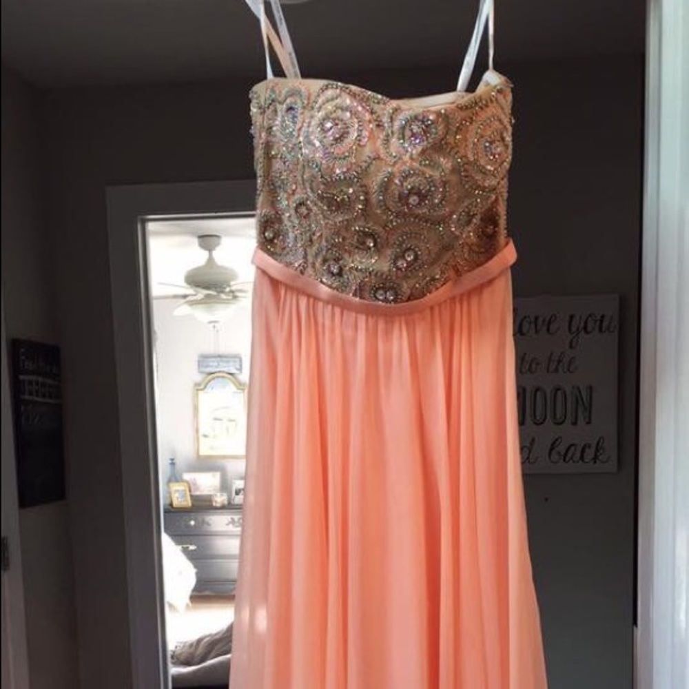 Sherrie hill prom dress